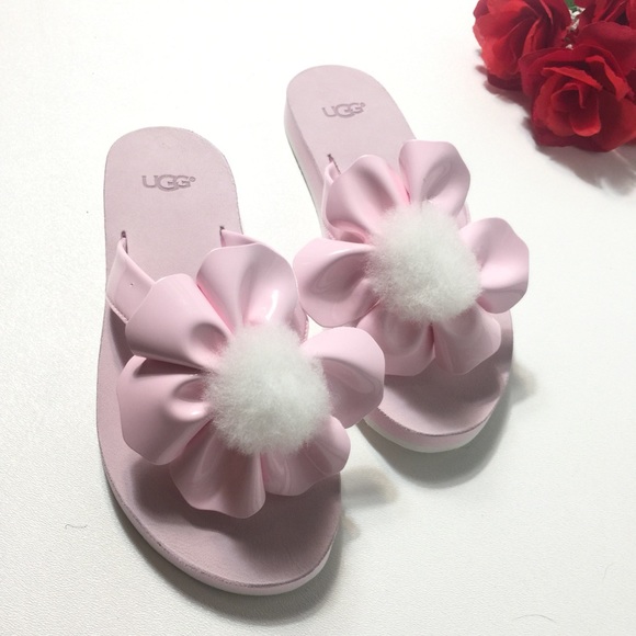 ugg flower flip flops
